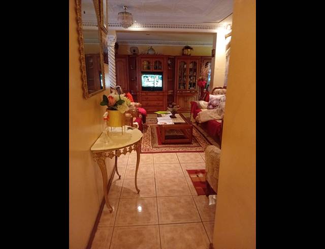 3 BEDROOM HOUSE FOR SALE IN KWANOBUHLE